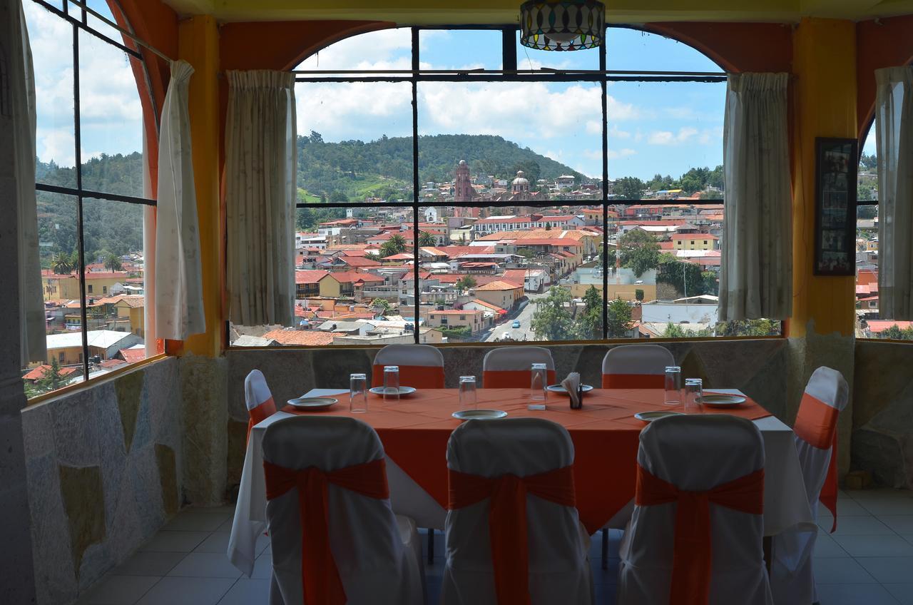 Hotel Restaurante Los Arcos Tlalpujahua de Rayón エクステリア 写真